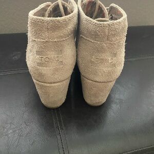 TOMS booties size 7.5